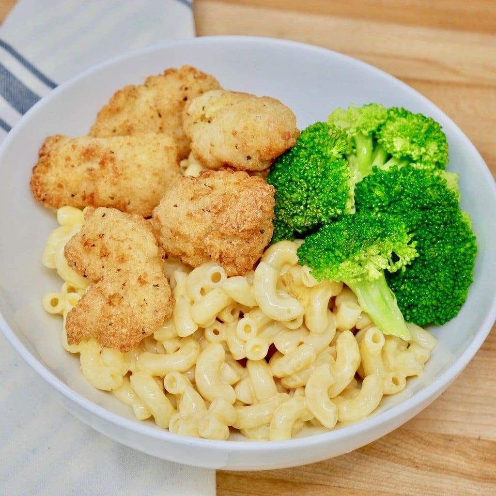 ZedNuggets Over Mac-N-Cheese